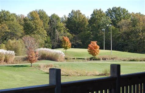 par-3-course-at-governors-run-golf-country-club