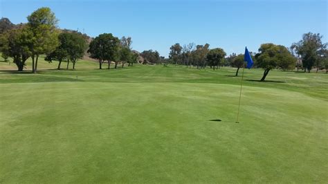 par-3-course-at-marine-memorial-golf-course