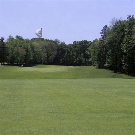 par-3-course-at-shawnee-hills-golf-course