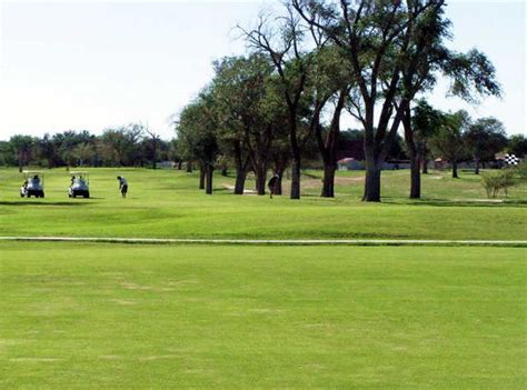 par-3-course-at-sunset-country-club