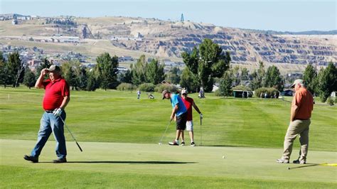 par-three-course-at-highland-view-golf-club