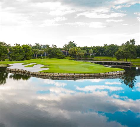 pelican-marsh-golf-club