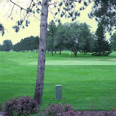 pine-maple-course-at-perham-lakeside-country-club