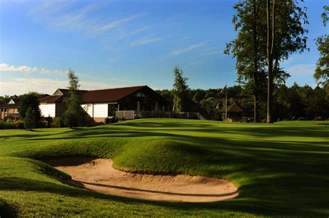 pines-hotel-golf-club