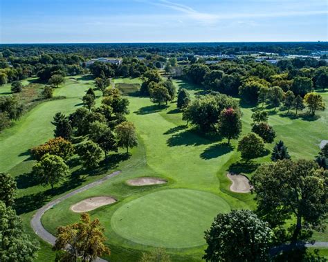 platinum-course-at-majestic-oaks-golf-club