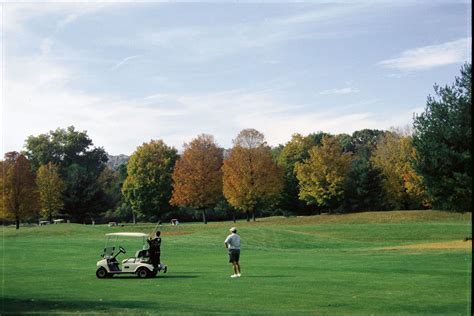 pomperaug-course-at-heritage-village-course