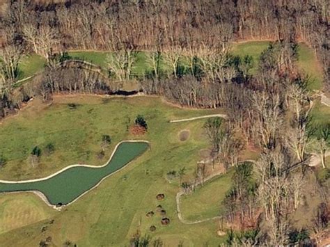 pond-river-golf-club