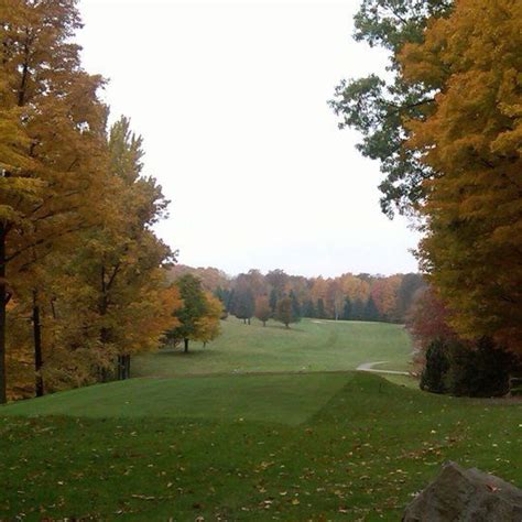 ponds-woods-course-at-zimmermanns-kettle-hills-golf-course