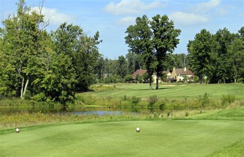 preserve-meadows-course-at-medallion-club