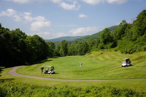 raven-golf-club-at-snowshoe-resort