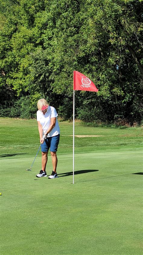 red-barn-golf-course