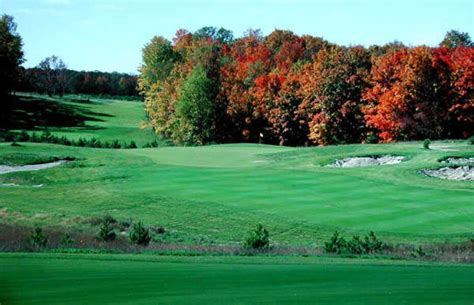 red-blue-course-at-mistwood-golf-course