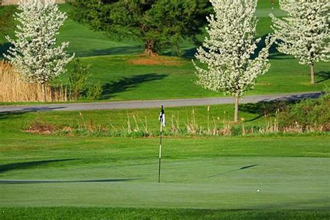 red-blue-course-at-van-patten-golf-course