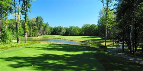 red-hawk-golf-club