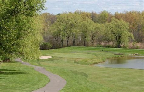 red-nines-1-2-course-at-tumble-brook-country-club