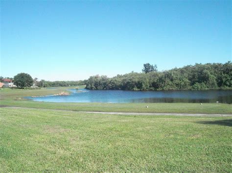 red-white-course-at-vista-royale-golf-country-club