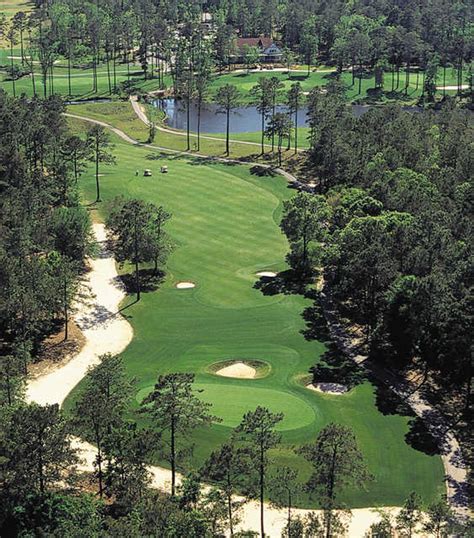 red-white-course-at-woods-golf-course