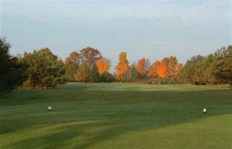 red-white-course-at-yankee-springs-golf-course