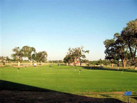 regulation-course-at-sunset-country-club