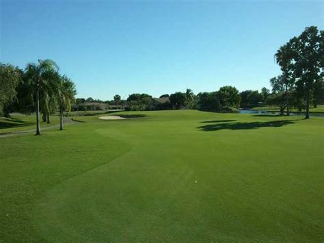 riviera-golf-club-of-naples