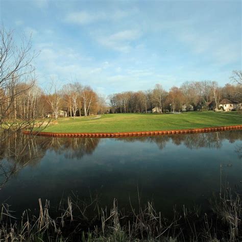 royal-course-at-canadian-lakes-country-club