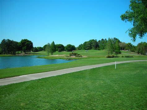 royal-oaks-golf-club