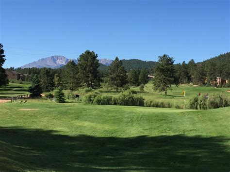 shining-mountain-golf-club