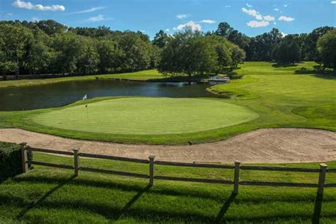 sier-crest-course-at-silvermine-golf-club