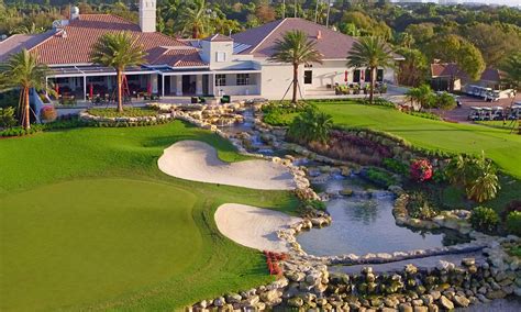 south-north-course-at-admirals-cove-golf-village