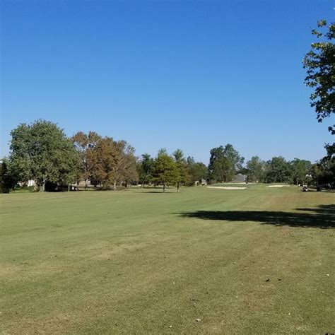 steeple-woods-course-at-squirrel-run-golf-club