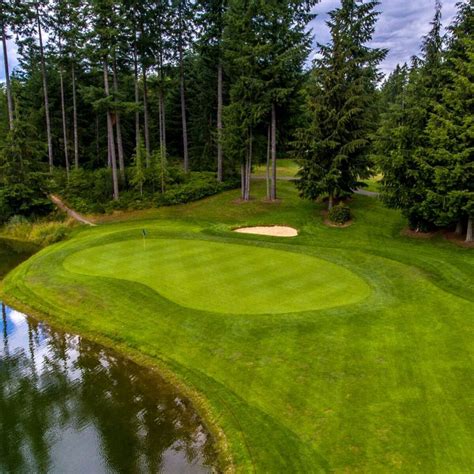 the-cascade-course-at-gold-mountain-golf-course