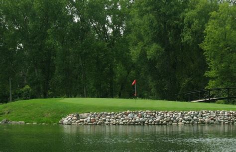 the-falls-course-at-silver-spring-country-club