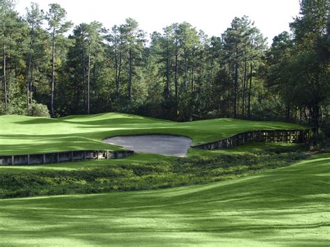 the-holly-course-at-pinewild-country-club