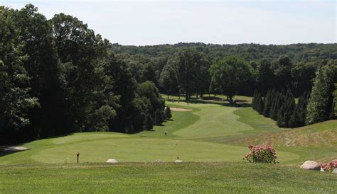 the-lynx-course-at-elmdale-hills-golf-course