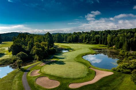 the-schuss-mountain-course-at-shanty-creek