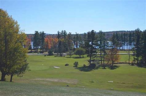 twin-lake-village-par-3-golf-course