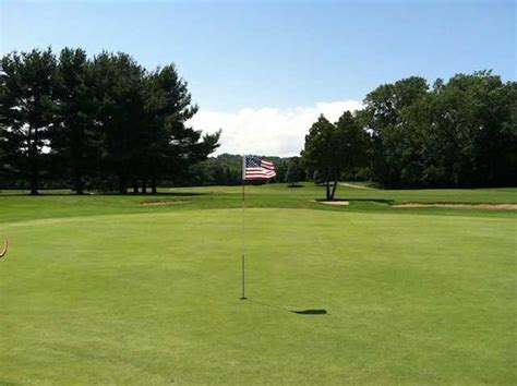 van-schaick-island-country-club