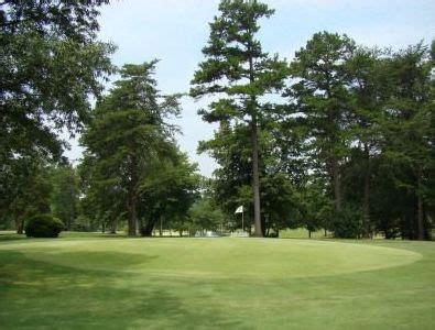 walnut-wood-golf-course