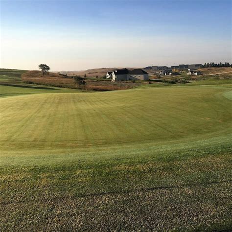 watford-city-golf-course