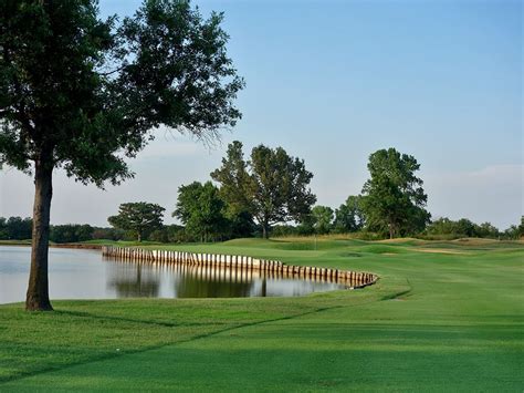 west-course-at-oak-tree-country-club