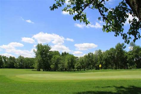 white-blue-course-at-briar-ridge-country-club