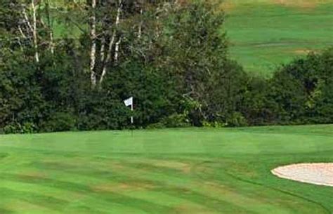 white-blue-course-at-western-turnpike-golf-course