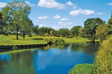 white-green-course-at-pine-forest-country-club