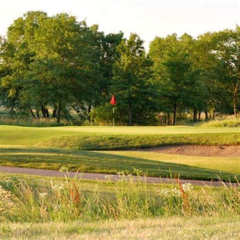 white-hawk-golf-course