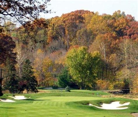 white-red-course-at-edgewood-country-club