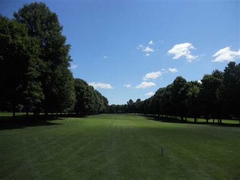 white-red-course-at-raber-golf-course