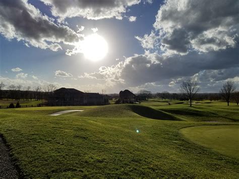 windy-knoll-golf-club