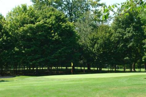 woodland-creekside-course-at-beachwood-golf-course