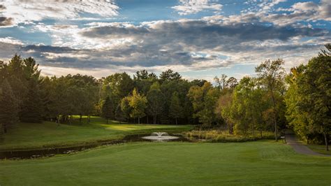 woods-marsh-course-at-pines-at-grand-view-lodge