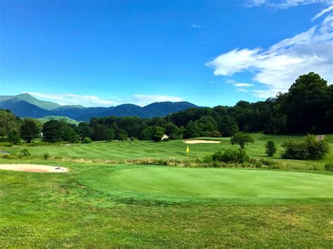 blue-ridge-carolina-course-at-waynesville-country-club-inn